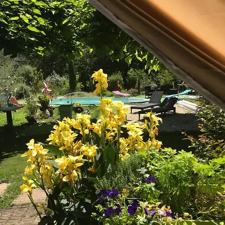 Au ' Bord Des Landes ' فندق مبيت وإفطار 3*