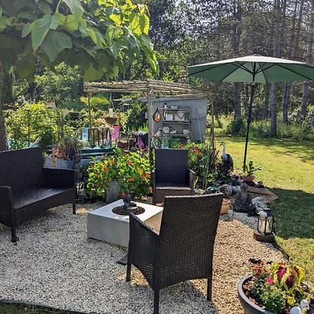 Bed & Breakfast Au ' Bord Des Landes '